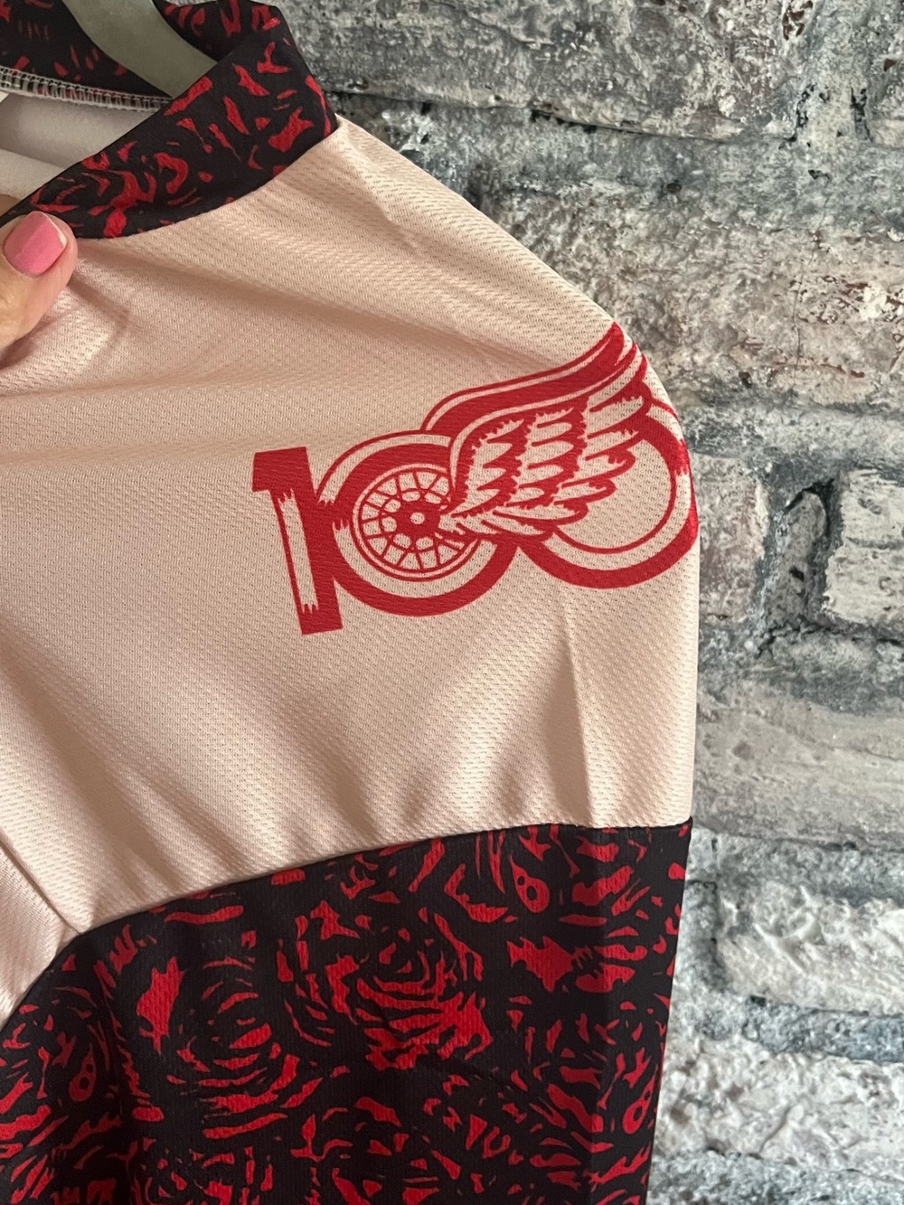 Grateful Dead Detroit Red Wings Black Skull & Roses Hockey Jersey NWT unisex - Picture 3 of 9